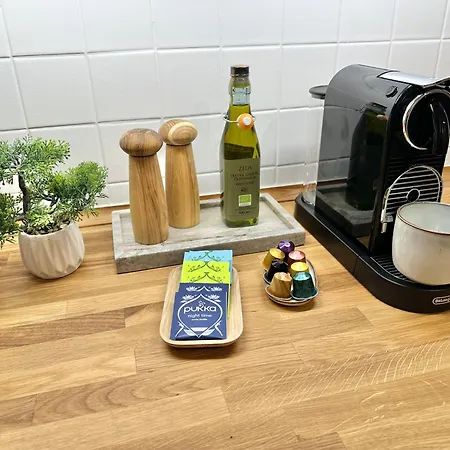 Deluxe 4 Bedrooms 180 M2 Canal View Prime Location