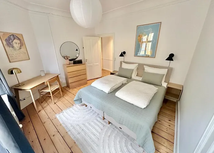 Deluxe 4 Bedrooms 180 M2 Canal View Prime Location Copenaghen